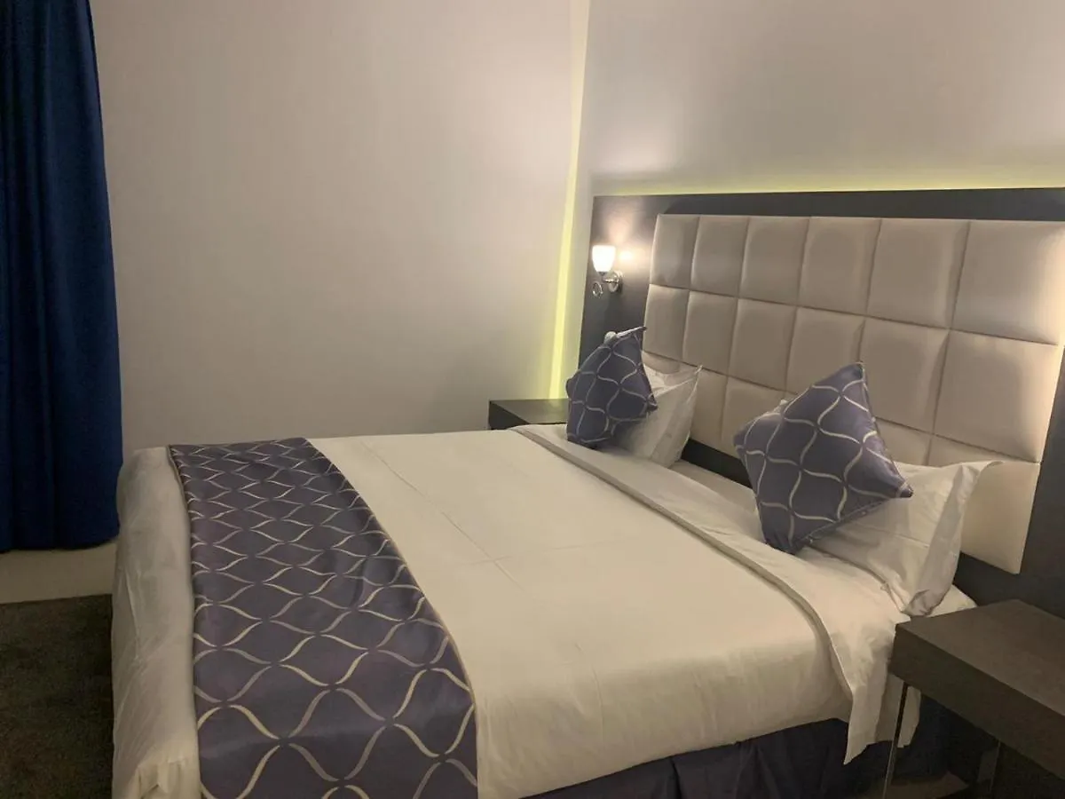 Holiday Plus Hotel Suites Al Marwa - هوليداي بلس المروة Ar Rabwah